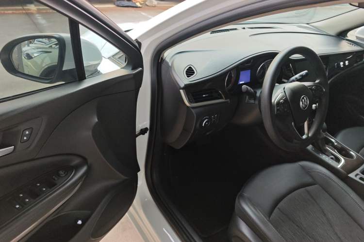 Used Buick Verano 2019 Sedan 20T Dual-Clutch Leading Model