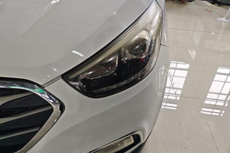 Used Hyundai ix35 2015 2.0L Automatic 2WD Comfort Edition China IV Standard
