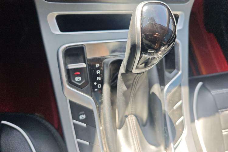 Used Geely Auto Emgrand 2021 UP 1.5L CVT Luxury Model Gear Lever