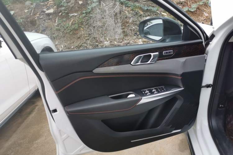 Used Lynk & Co 02 2020 1.5T DCT Two-Wheel Drive Pro Edition
