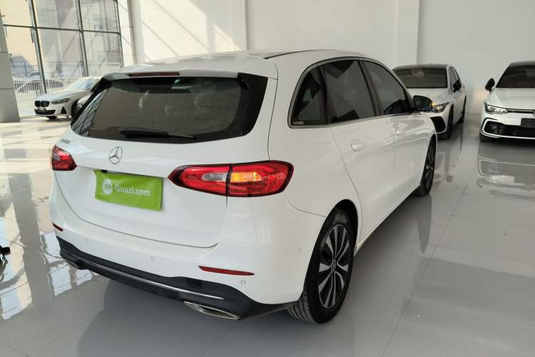 Used Mercedes-Benz B-Class 2021 B 180 Fashion Model