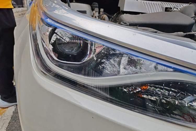 Used Toyota Levin 2017 Revised Dual-Engine 1.8H GS E-CVT Elite Sunroof Version China V Standard
