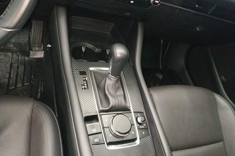 Used Mazda 3 Axela 2020 2.0L Automatic Zhiya Edition Gear Lever