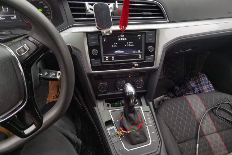 Used Volkswagen Lamando 2019 230TSI DSG Vision Edition China VI Standard
