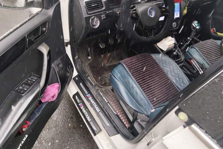 Used Volkswagen Santana 2016 1.4L Manual Fashion Edition Driver Seat