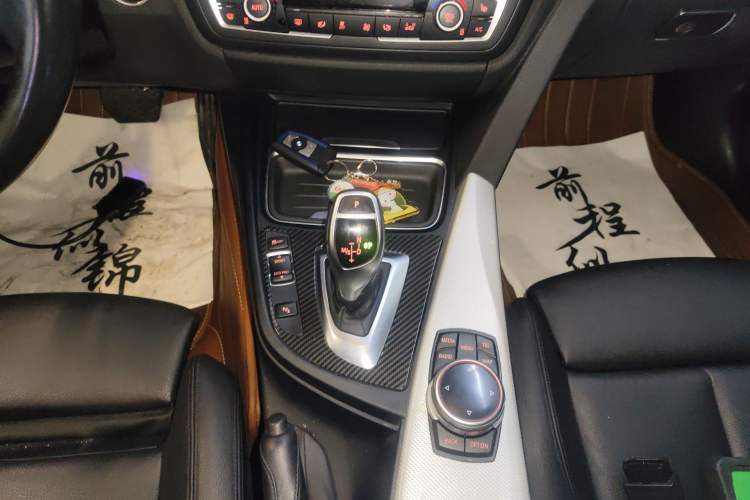 Used BMW 3 Series GT 2013 328i Sport Design Package Gear Lever