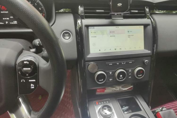 Used Land Rover Discovery 2019 3.0 SC V6 SE