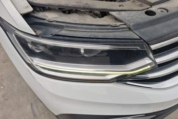 Used Volkswagen Tiguan L 2023 300TSI Automatic Two-Wheel Drive Smart Edition
