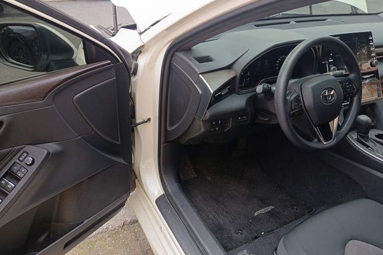 Used Toyota Avalon 2019 2.0L Ambition Edition China VI