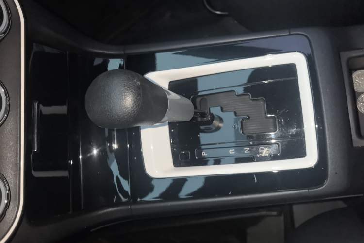 Used Mitsubishi Lancer EX 2016 1.8L CVT Black-and-White Retro Edition