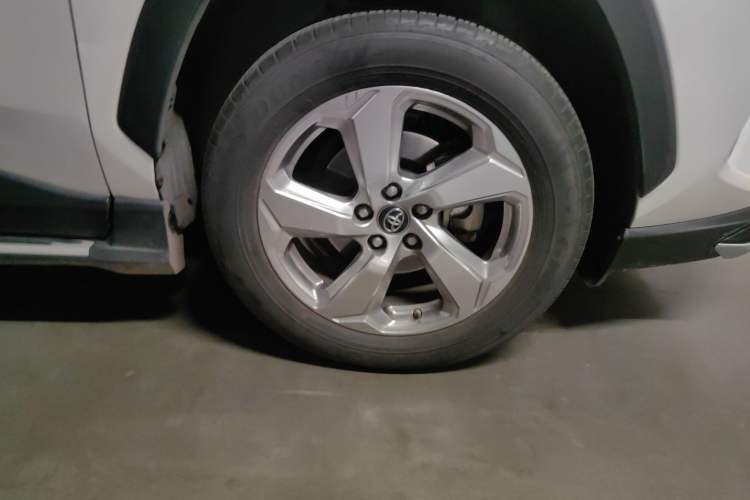 Used Toyota RAV4 2020 2.0L CVT Two-Wheel Drive Fashion Edition