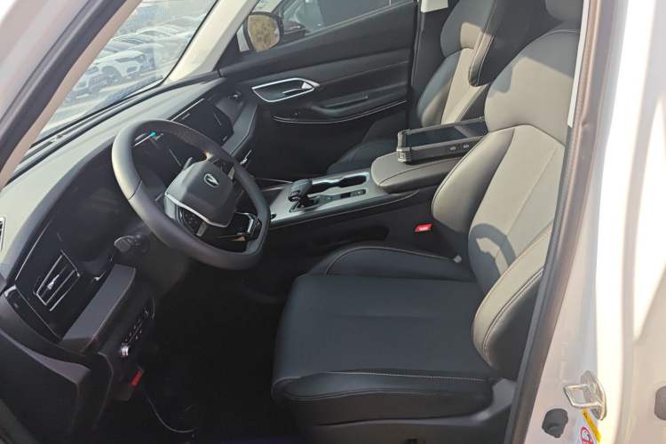 Used CHANGAN X7 PLUS 2024 1.5T Automatic Luxury 7-Seater Left Front Seat