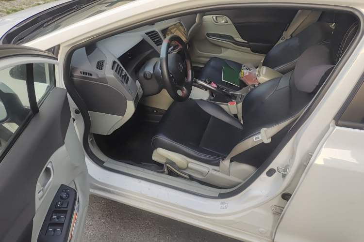 Used Honda Civic 2012 1.8L automatic comfort version