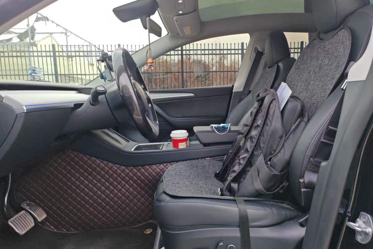 Used Tesla Model Y 2023 Rear-Wheel-Drive Version