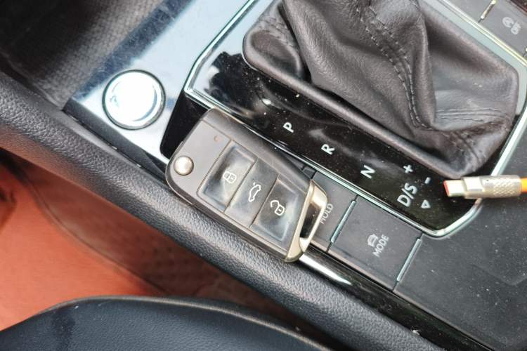 Used Volkswagen Tharu 2021 280TSI Two-Wheel-Drive Luxury Plus Edition Vehicle Key