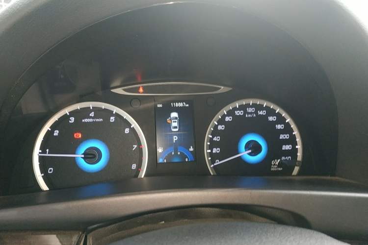 Used Changan Raeton 2013 1.8T Automatic Prestige Model China IV Standard
