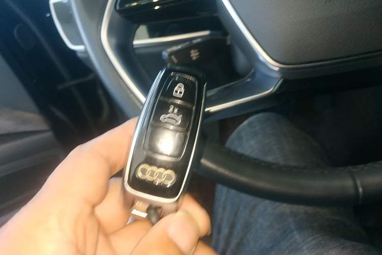 Used Audi A8 2022 A8L 50 TFSI quattro Comfort Edition Collector's Model Vehicle Key