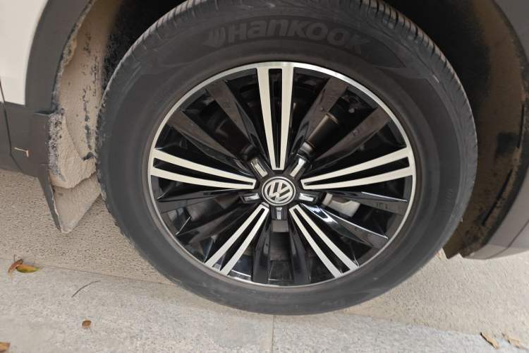 Used Volkswagen Tiguan L 2019 330TSI Automatic Two-Wheel Drive Luxury Edition China VI Standard