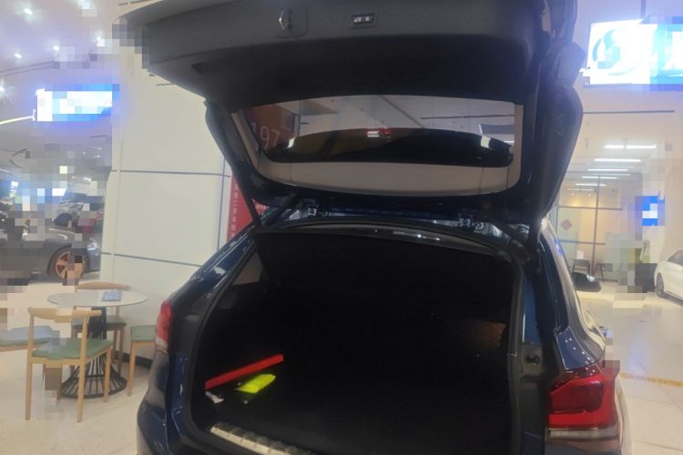 Used BMW X1 2022 sDrive25Li Leading Model Trunk