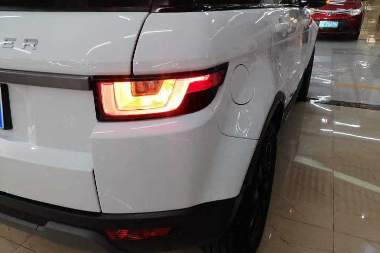 Used Land Rover Range Rover Evoque 2016 2.0T PURE Style Edition
