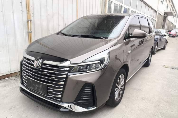 Used Buick GL8 2023 Land Executive Class Comfort Model