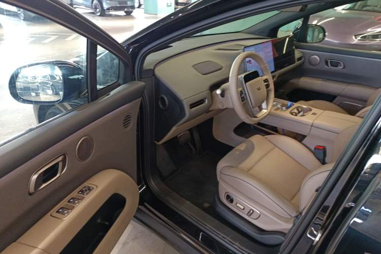 Used Li Auto i6 2025 Model Two-Wheel-Drive Standard Type Driver Seat