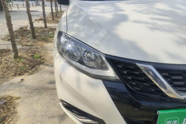 Used Nissan Tiida 2024 1.6L CVT Cool Dynamic Edition Right Front Headlight