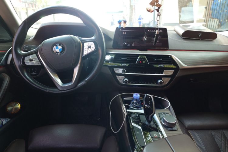 Used BMW 5 Series New Energy 2020 Mileage Upgrade Version 530Le Pioneer Edition Center Console
