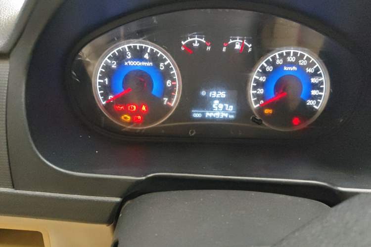 Used Dongfeng Fengon 330 2014 1.5L Manual Utility Version DK15