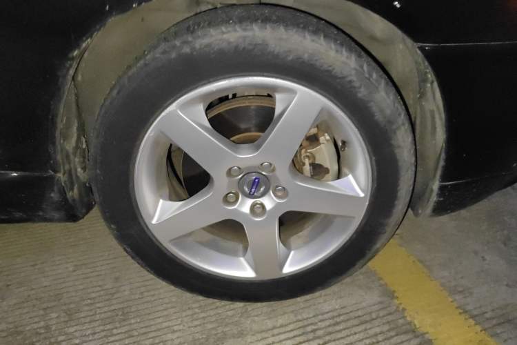 Used Volvo S80L 2011 2.0T ZhiZun Edition
