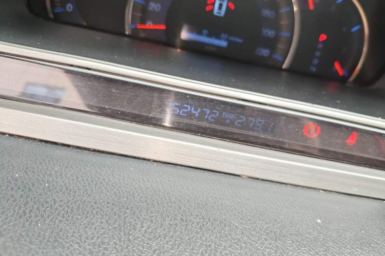 Used Honda Odyssey 2008 2.4L standard version Odometer Close Up