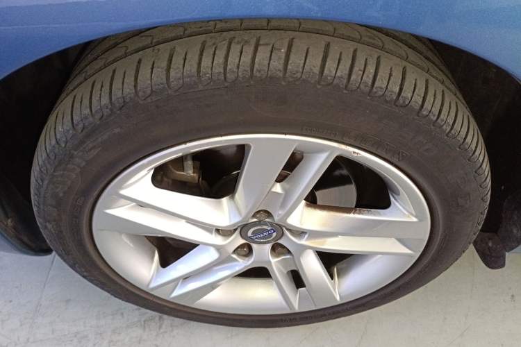 Used Volvo V60 2015 T5 Zhiya Edition