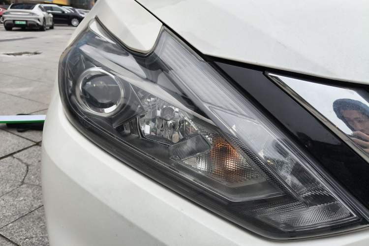 Used Nissan Teana 2016 Revised Version 2.0L XL Comfort Edition Right Front Headlight