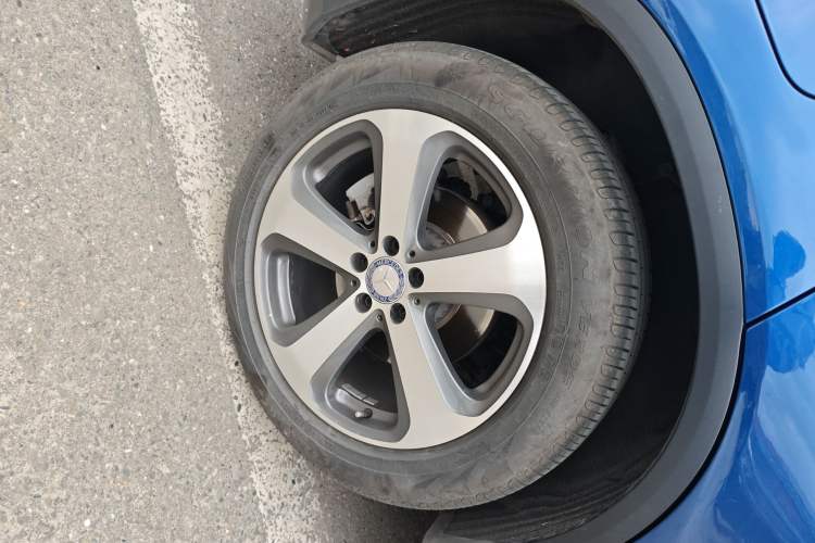 Used Mercedes-Benz GLC 2017 GLC 260 4MATIC Luxury Model
