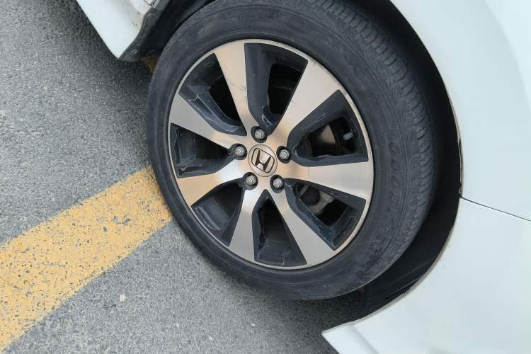 Used Honda Jade 2013 1.8L CVT Luxury Edition 6 seats
