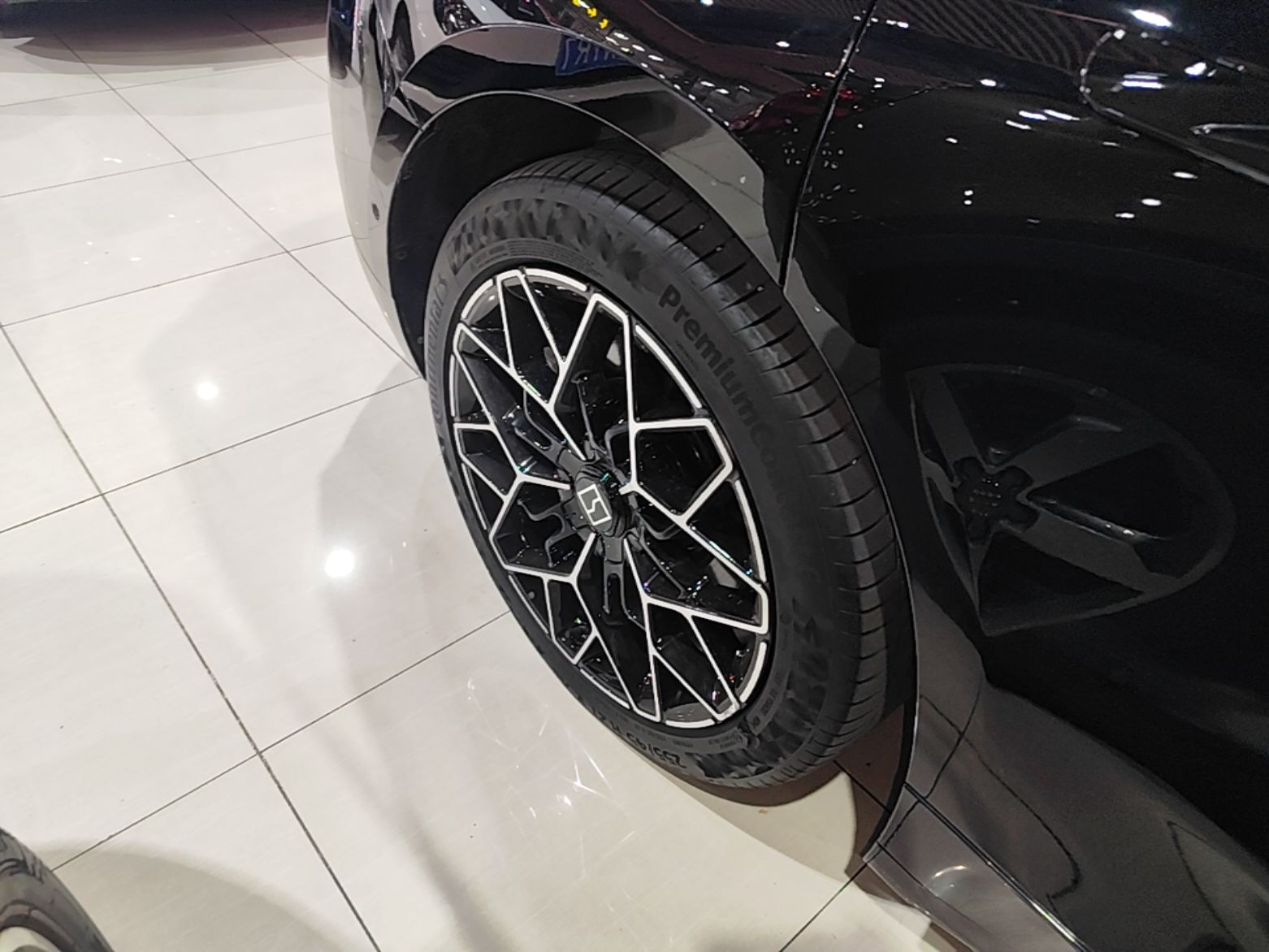 Zeekr 001 2024 ME Edition 100 kWh All-Wheel Drive — снимка 11