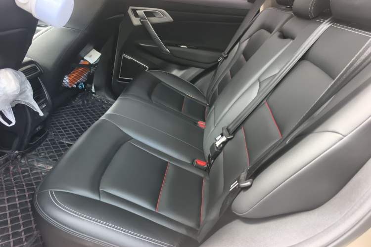 Used Geely Auto Emgrand X7 Sport 2020 1.8TD DCT Two-Wheel Drive Smart Connect 4G-Enabled Version