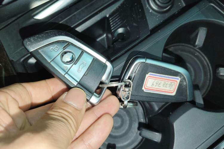 Used BMW X5 2017 xDrive28i
