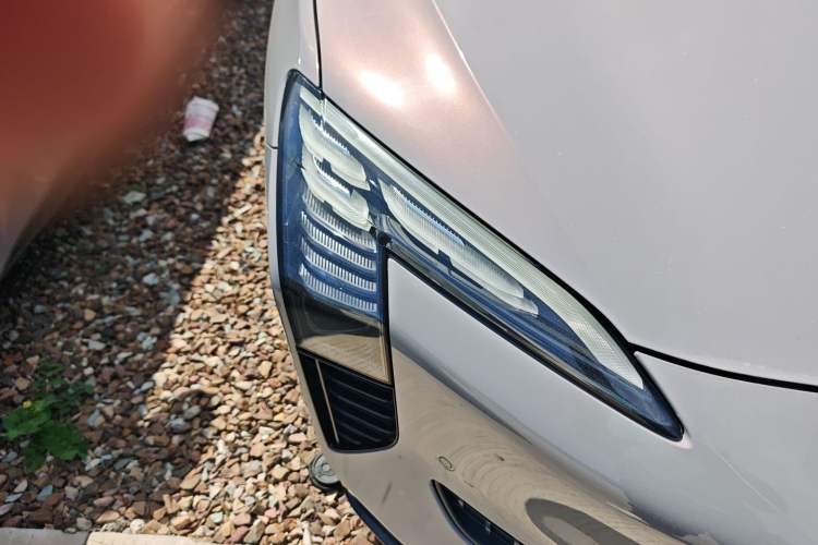 Used Hongqi EH7 2024 690 Pro Right Front Headlight