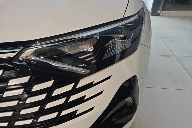 Used Jetta VS7 2026 Model, 280TSI Automatic Pioneer Edition Left Front Headlight