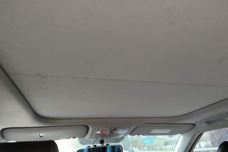 Used Hyundai ix25 2017 1.6L Automatic Smart Version Headliner