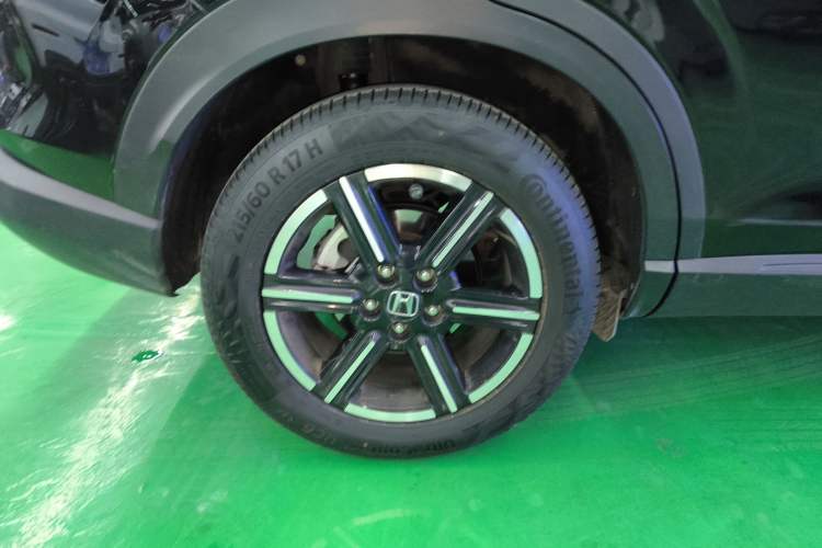 Used Honda Vezel 2023 1.5L CVT Tech Edition
