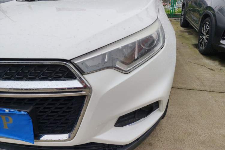 Used Dongfeng Fengdu MX5 2017 2.0L Automatic Urban Edition
