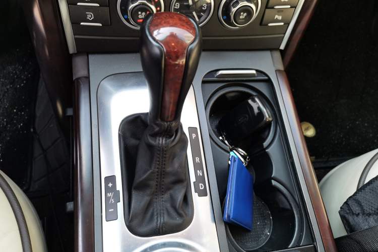 Used Land Rover Range Rover 2012 5.0 NA V8
