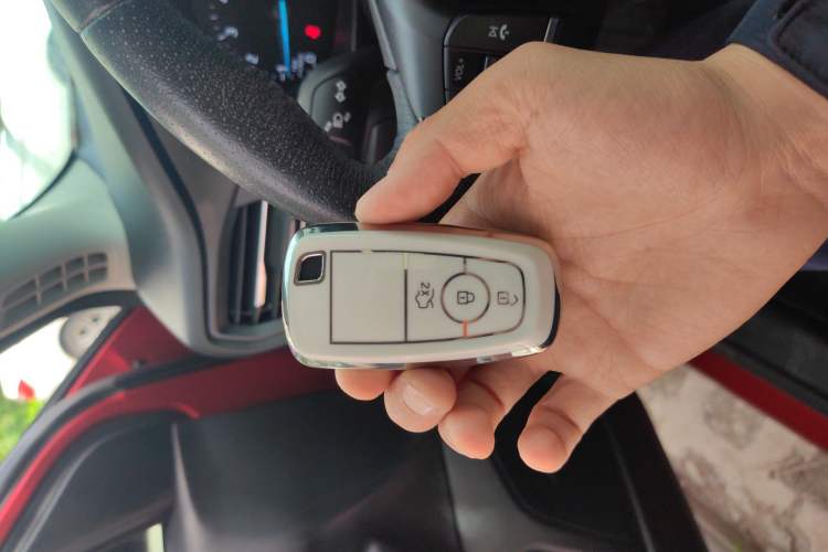 Used Ford Focus 2020 Sedan EcoBoost 180 Automatic Trend Edition Vehicle Key