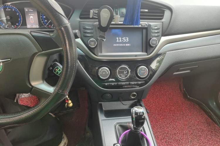 Used Haima M6 2015 1.5T Manual Luxury Model
