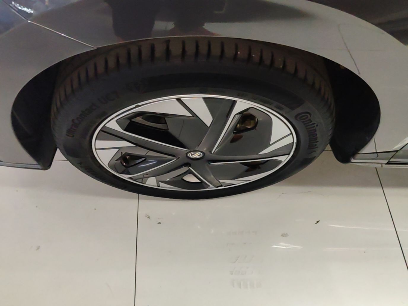MG 4 EV 2022 520 km Flagship Edition — снимка 10