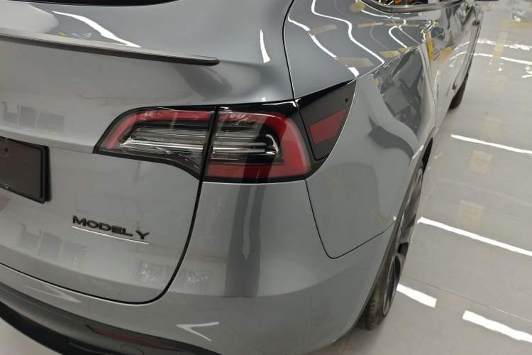 Used Tesla Model Y 2024 Performance High-Performance Edition Exterior 3