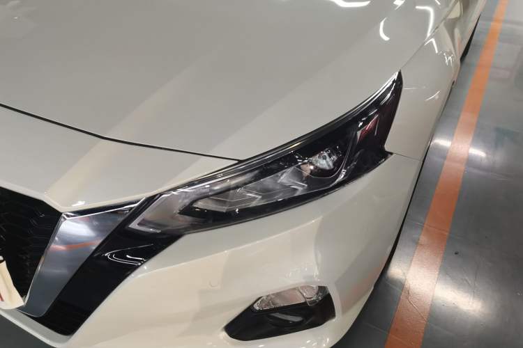 Used Nissan Teana 2021 2.0L XL Upper AD1 Smart Drive & Navigation Edition Left Front Headlight