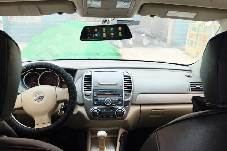 Used Nissan Sylphy 2016 Classic 1.6XE Manual Comfort Edition Headliner